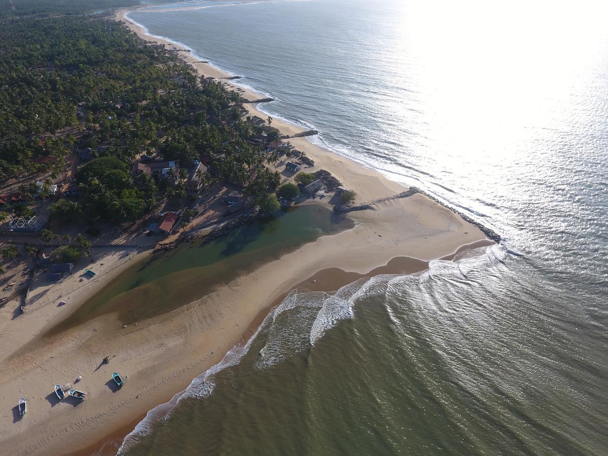 Red Coral Kitesurfing Resort Kalpitiya Dış mekan fotoğraf